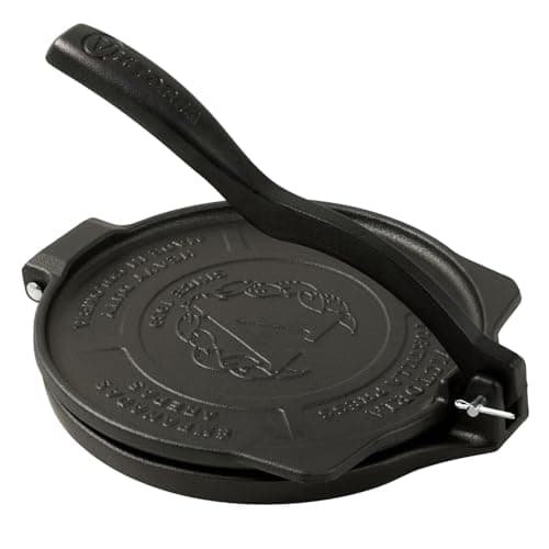 Victoria 14-Inch Cast Iron Wok and Scraper Set, Seasoned Flat-Bottom Wok with Loop Handles and Grooved Scraper, Made in Colombia
